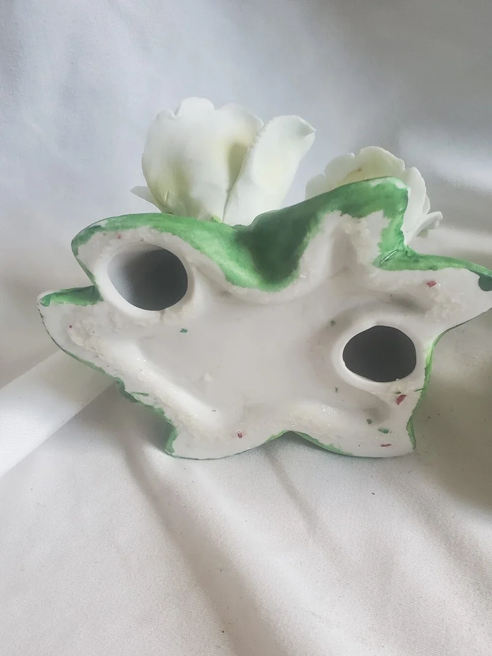 Capodimonte Style Vtg White Porcelain Ceramic Floral Accent Pair Green Leaves